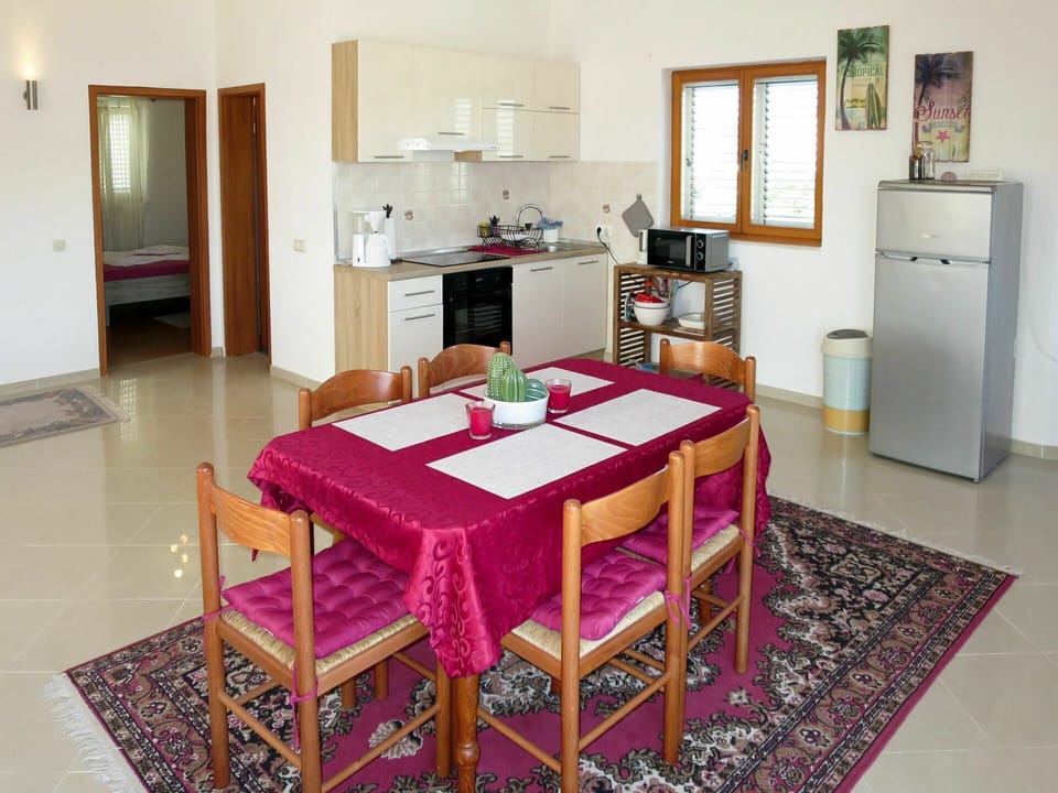 Room, Furniture, Dining Room, Property, Interior Design, Table, Floor, House, Building, Material Property