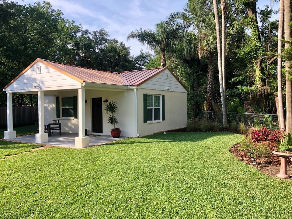 Enjoy the outdoor setting of this peaceful oasis in the middle of the city.