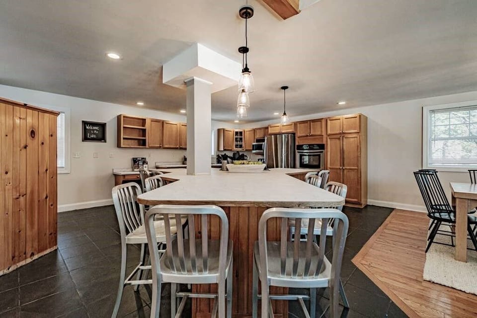Lightship Kitchen (3)