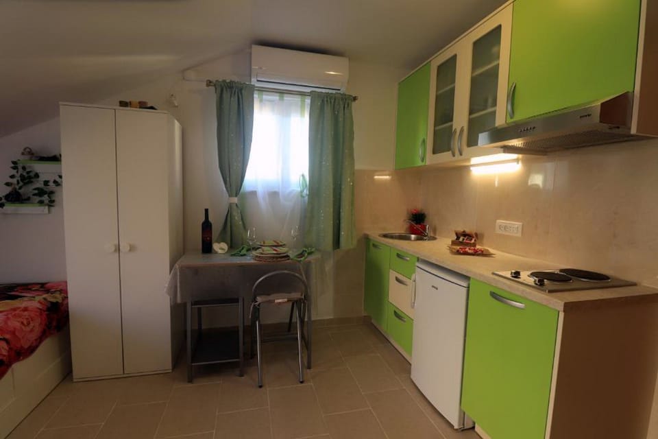 Kitchenette