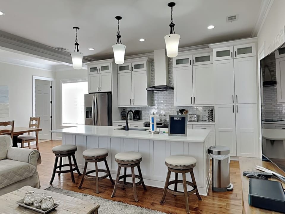Kitchen - Island Seating