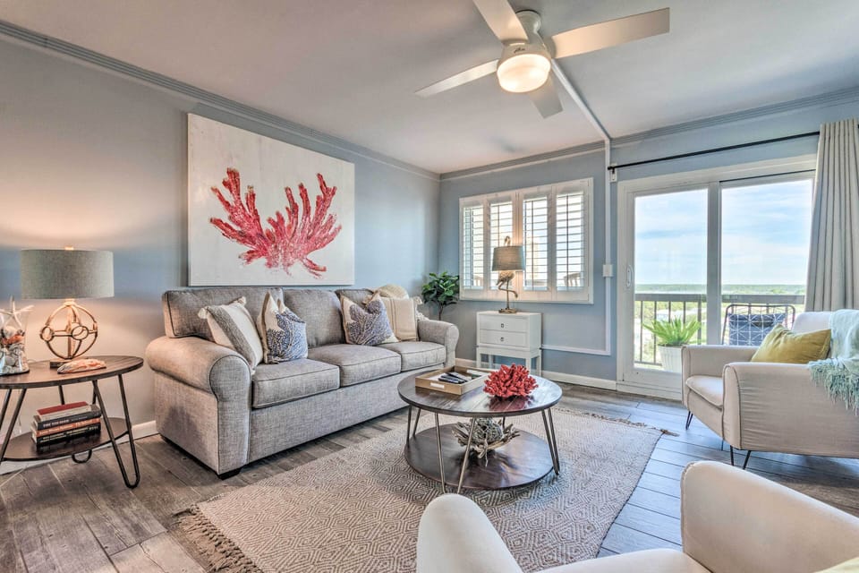 Panama City Beach Vacation Rental | 1BR | 2BA | 887 Sq Ft | Stairs Only Access