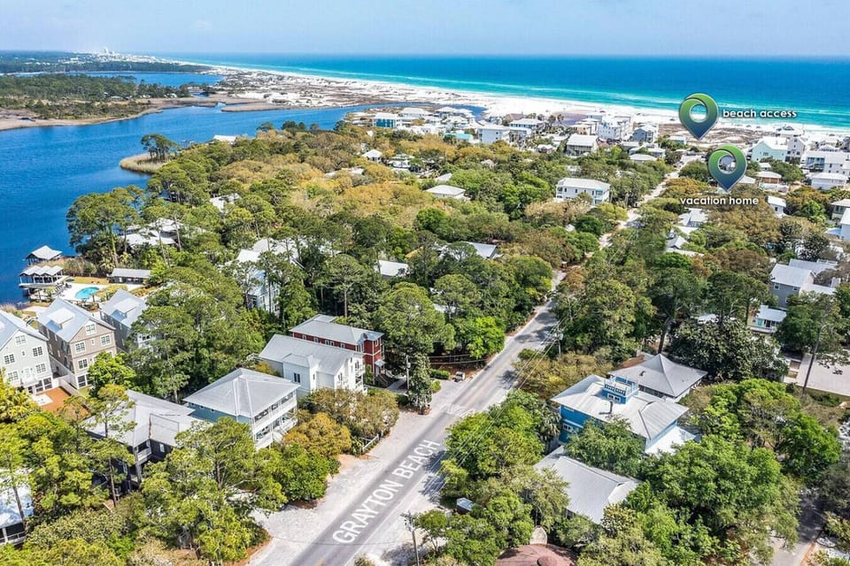 Aerial showing location of home and closest beach access