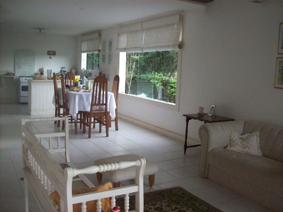 kitchen and dinner room