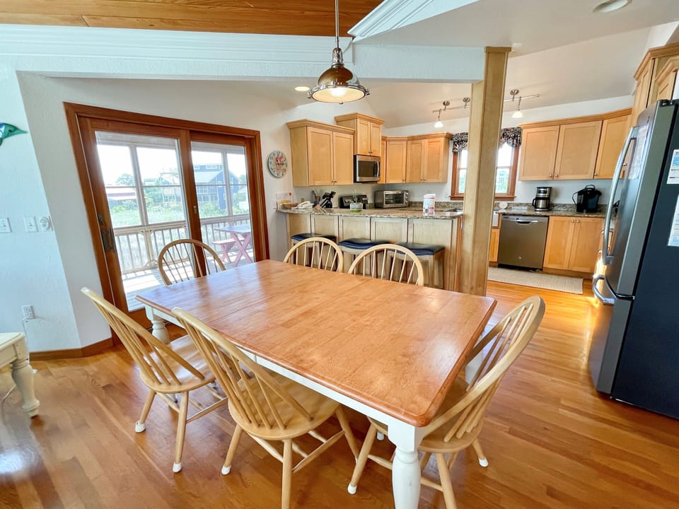 Dining Area, Second Floor with Screened Porch Access