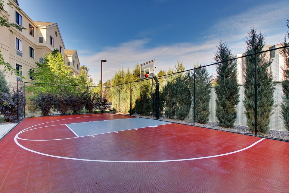 This resort has many amenities for you to enjoy!