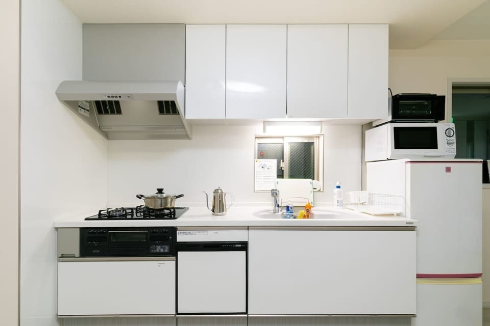System kitchen with dishwasher
