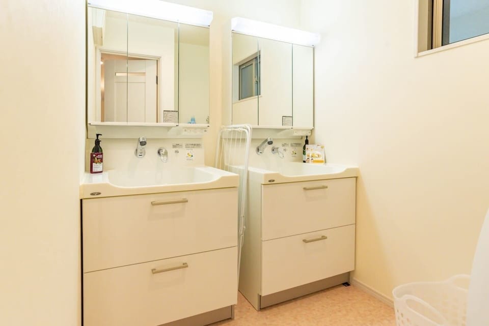 Shampoo dresser