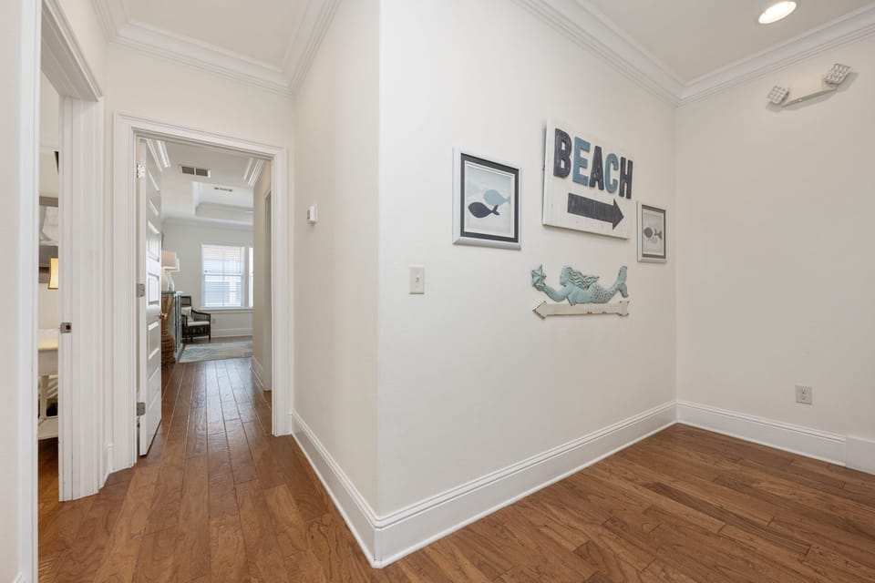 Upstairs 2nd floor landing