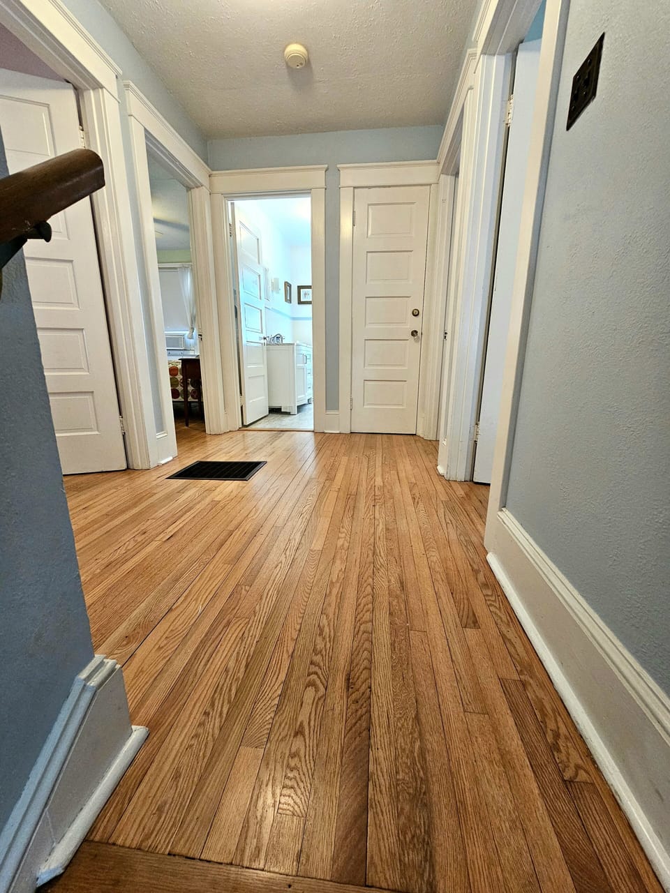 Spacious bedroom hallway