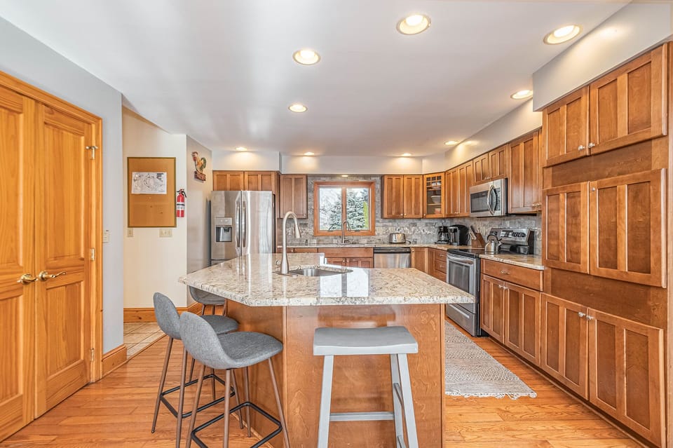 Full Kitchen
