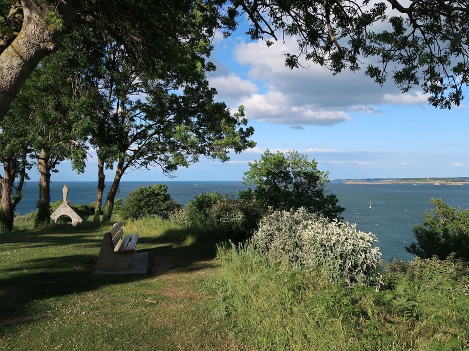 Cloud, Sky, Property, Building, Tree, Wood, Chair, Urban Design, Outdoor Furniture, Table