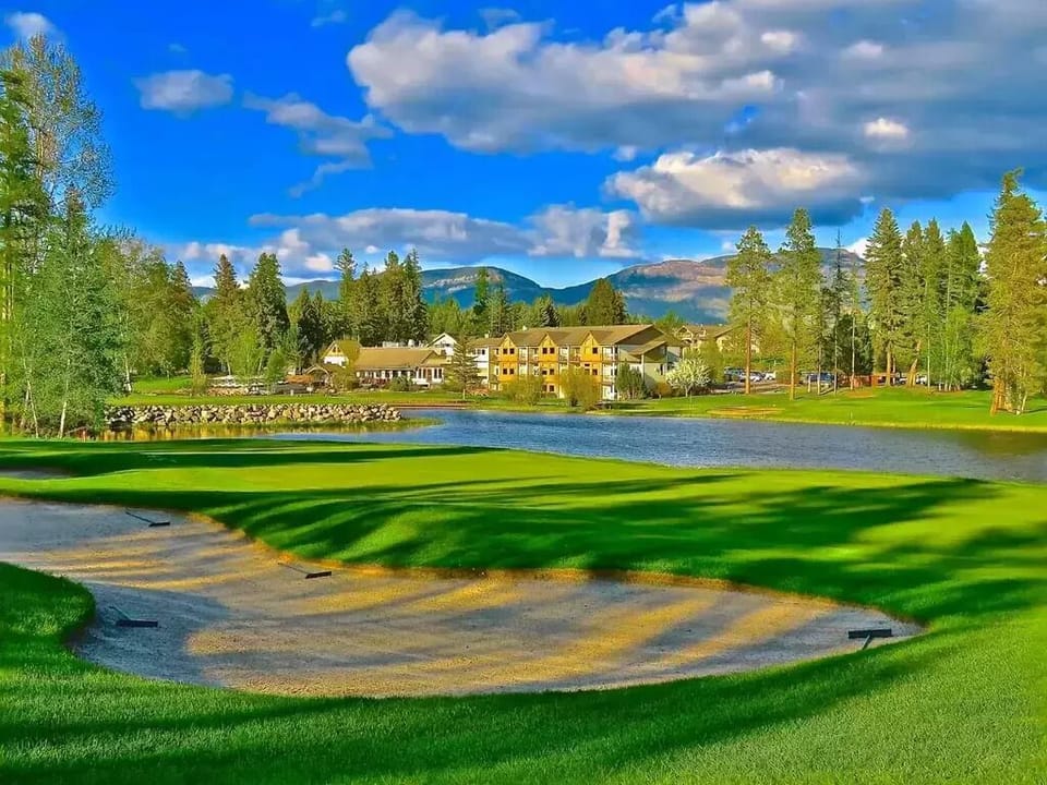 Meadow Lake Lodge, Spa, Reastaurant & Golf Center
