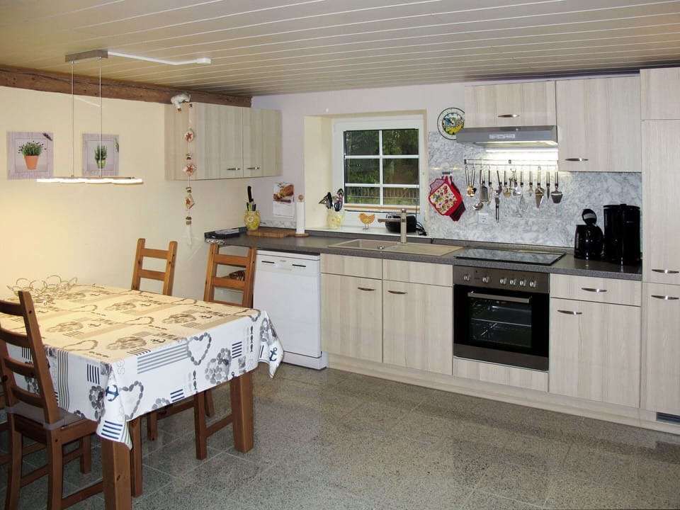 Cabinetry, Countertop, Property, Furniture, Kitchen Sink, Wood, Kitchen, Drawer, Interior Design, Sink