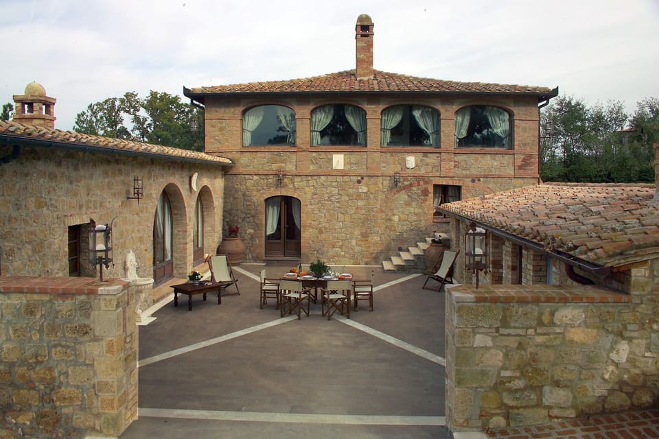 Building Exterior, Outdoor