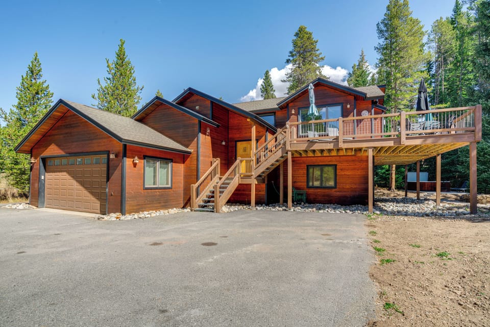 Breckenridge Vacation Rental | 4BR | 3BA | Stairs Required | 2,500 Sq Ft
