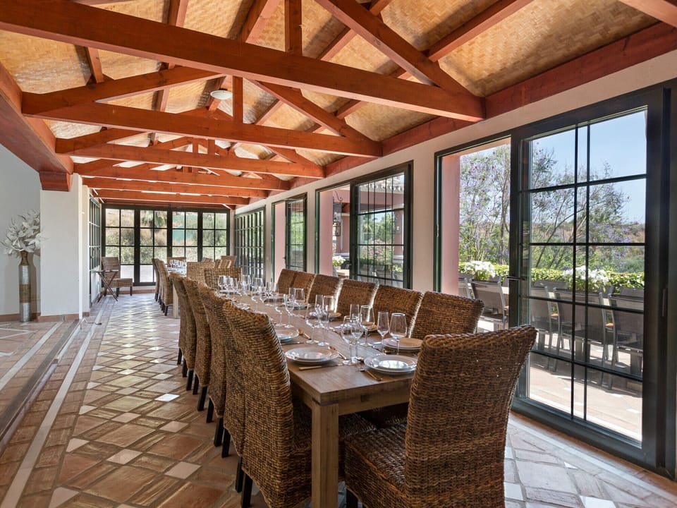 Spectacular indoor dining at holiday villa, wifi