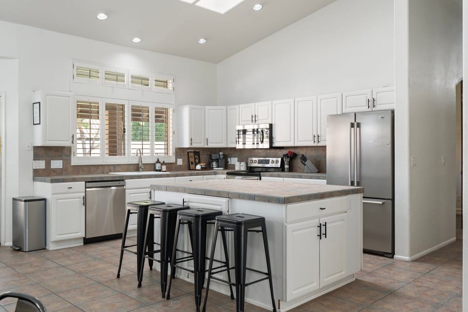 Open-concept kitchen and dining area on main floor 