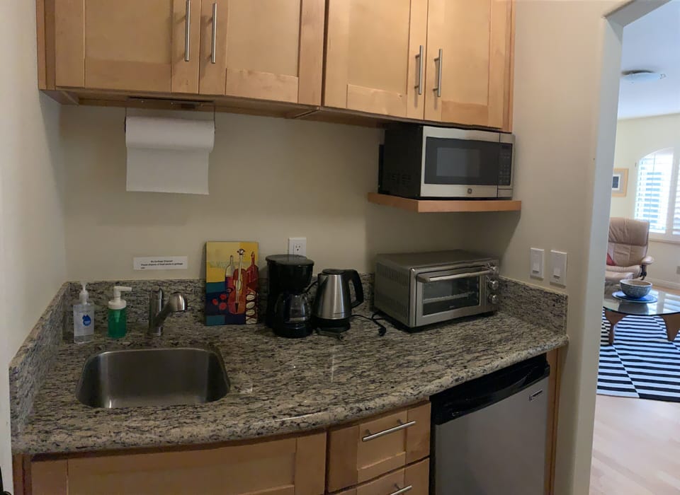 Kitchenette