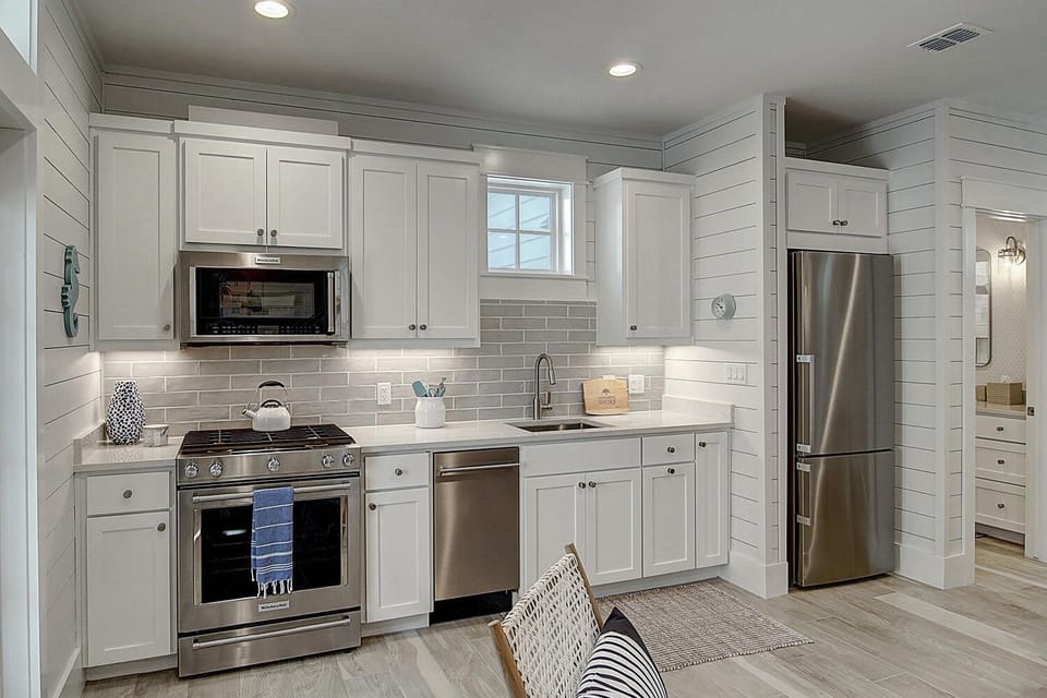 Kitchen, 1st Floor