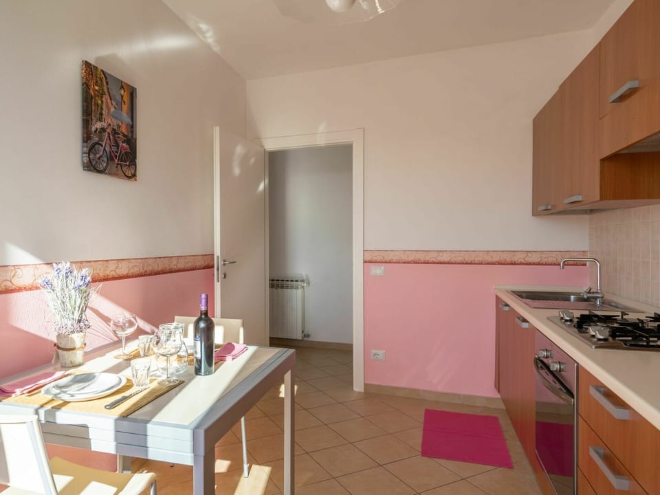 Property, Room, Building, Furniture, Real Estate, Interior Design, House, Floor, Architecture, Apartment