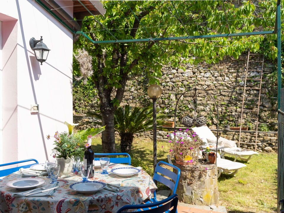 Furniture, Table, Chair, Tablecloth, Outdoor Table, Outdoor Furniture, Flowerpot, Kitchen & Dining Room Table, Shade