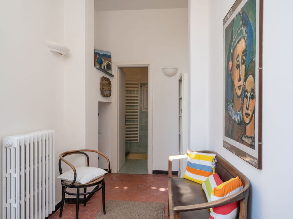 Picture Frame, Property, Furniture, Table, Building, Wood, Door, Interior Design, Chair, Flooring