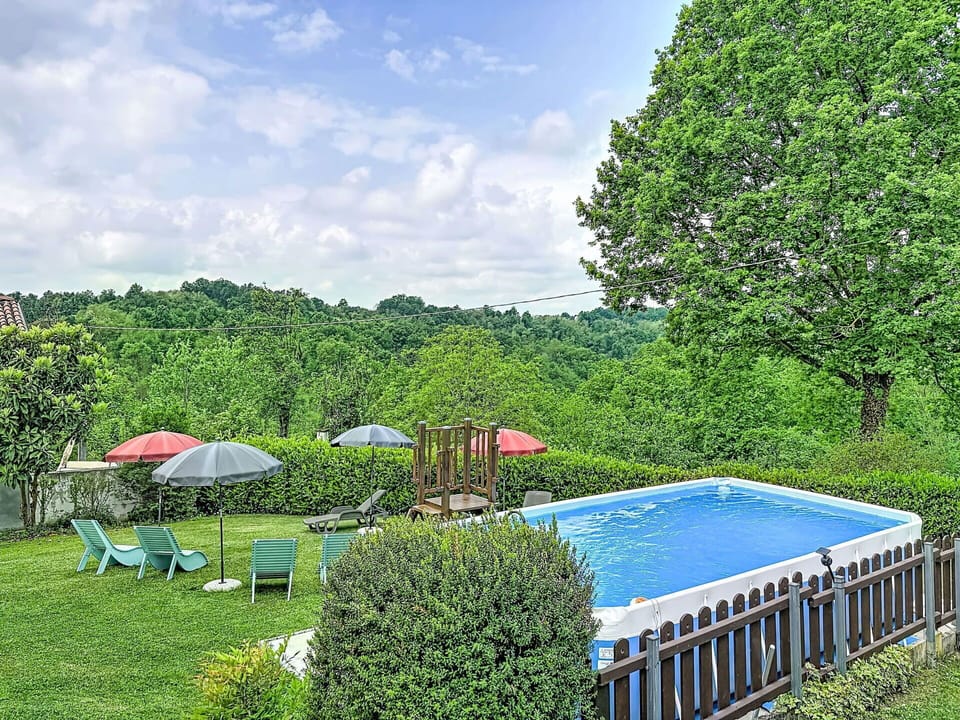 Swimming Pool, Garden, Leisure, Eco Hotel, Landscaping, Shade, Resort, Park, Backyard, Water Feature