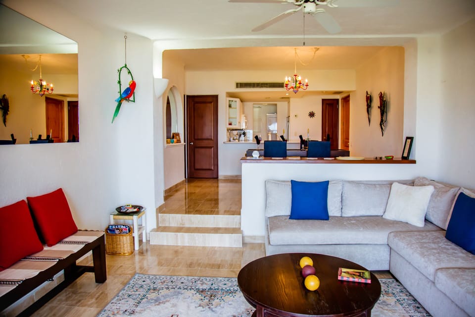 Living room
