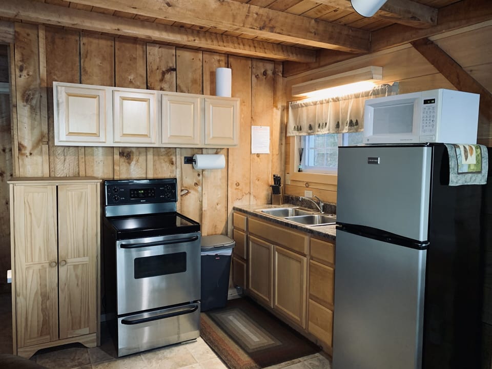 Full size kitchen with everything you need for cooking 