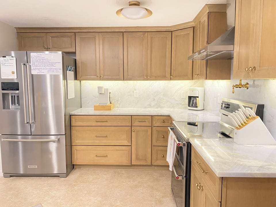 kitchen offers everything guests need if they choose to cook during their stay?