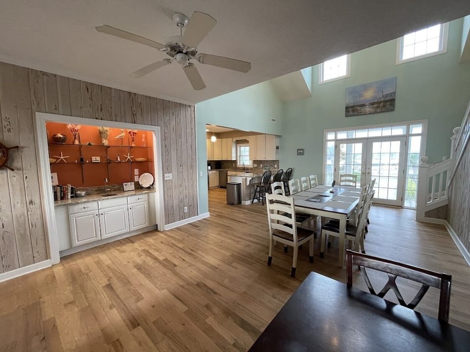 Wet bar