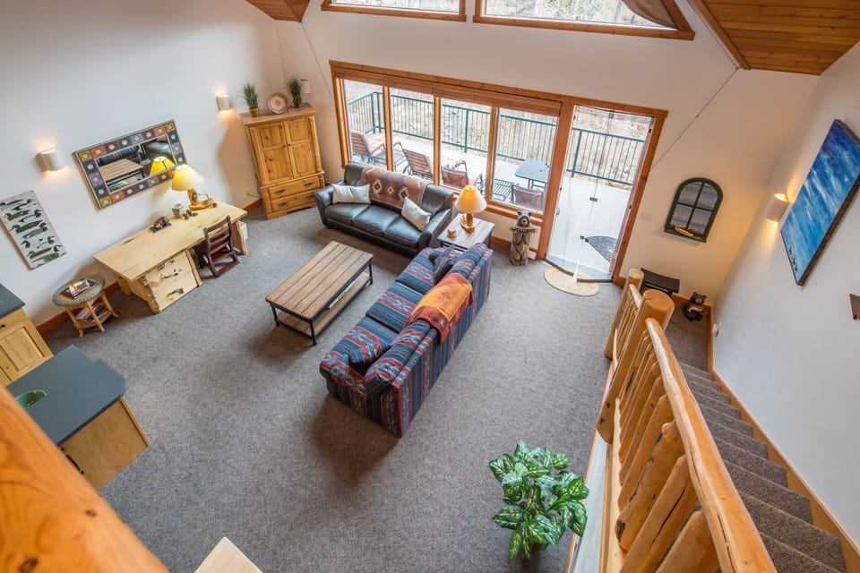 So much natural light | Main Level