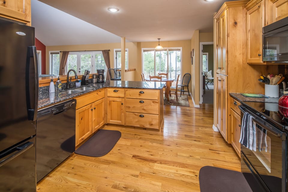 Cook a delicious meal | Main Level