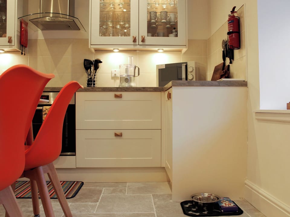 Well equipped kitchen/ dining room | Rhunahaorine Cottage, Tayinloan, near Tarbert