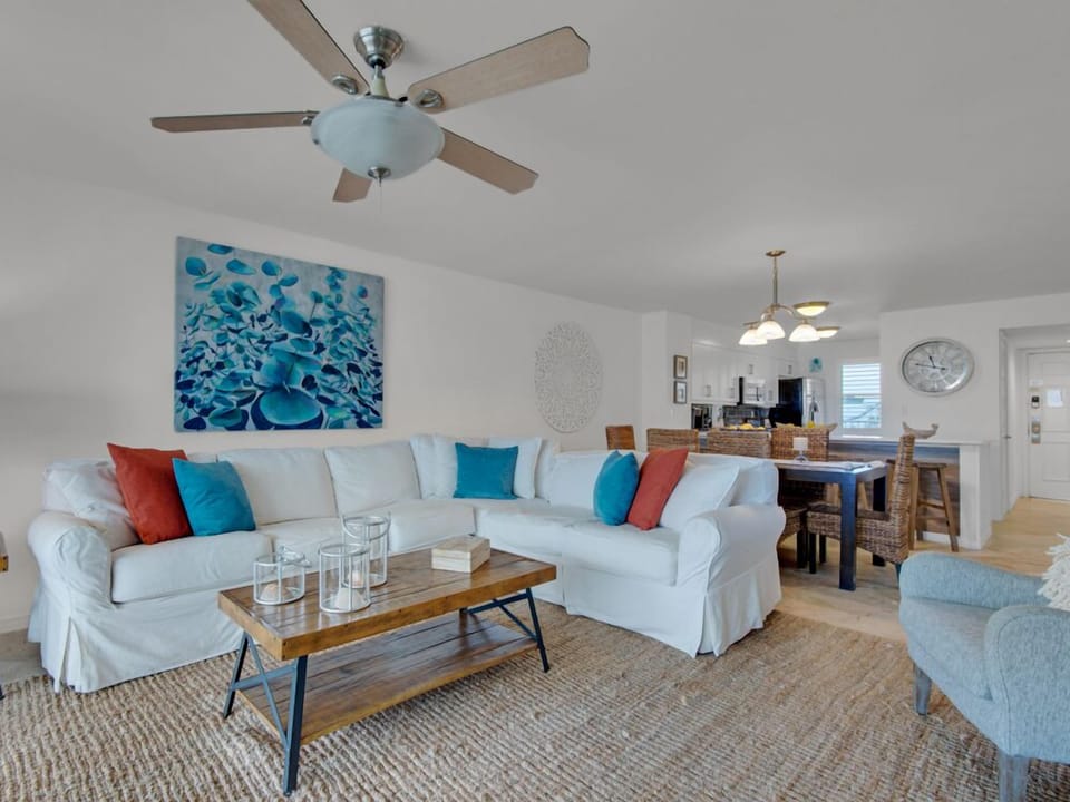 Oversized Comfortable Seating