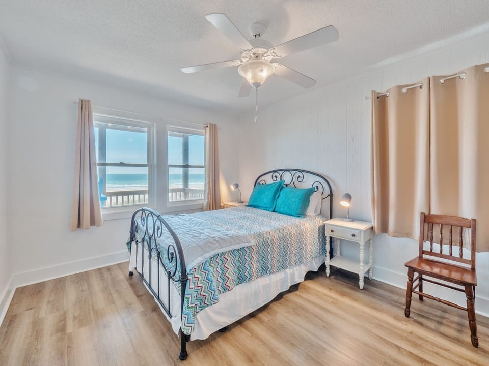 First Bedroom - Dolphin Level