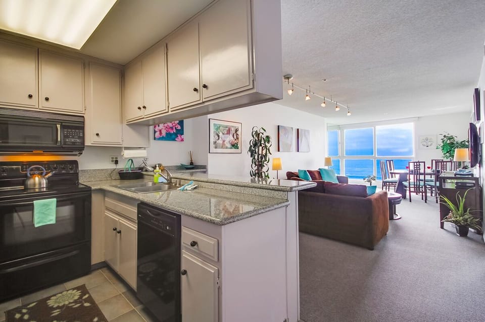 Fully equipped kitchen