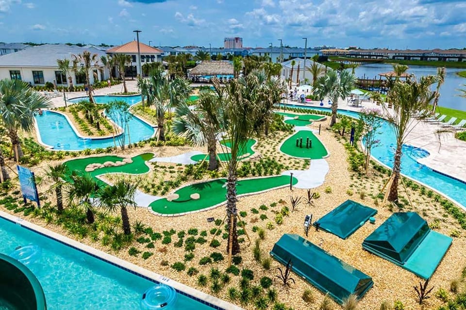 Resort/Private Pool! Near Disney!Sleeps13 Villa in Kissimmee