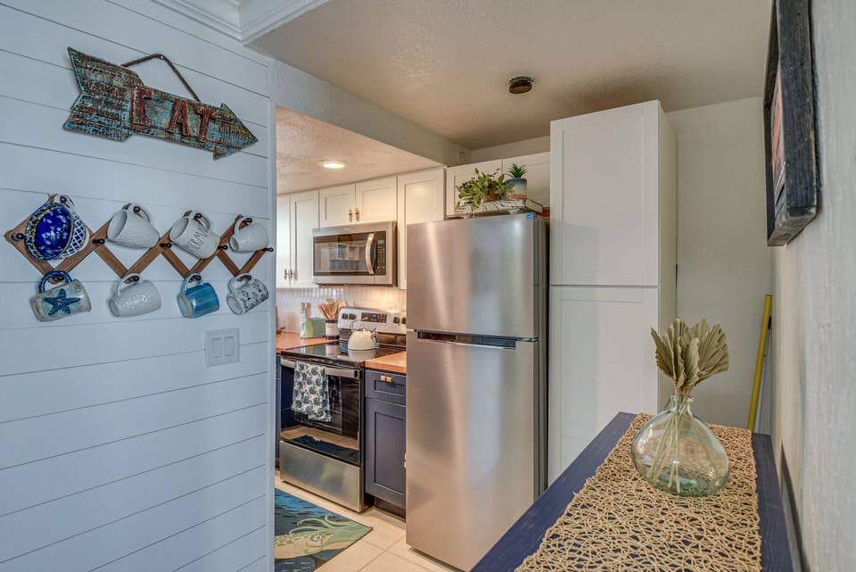 Kitchen | Keurig & Drip Coffee Makers
