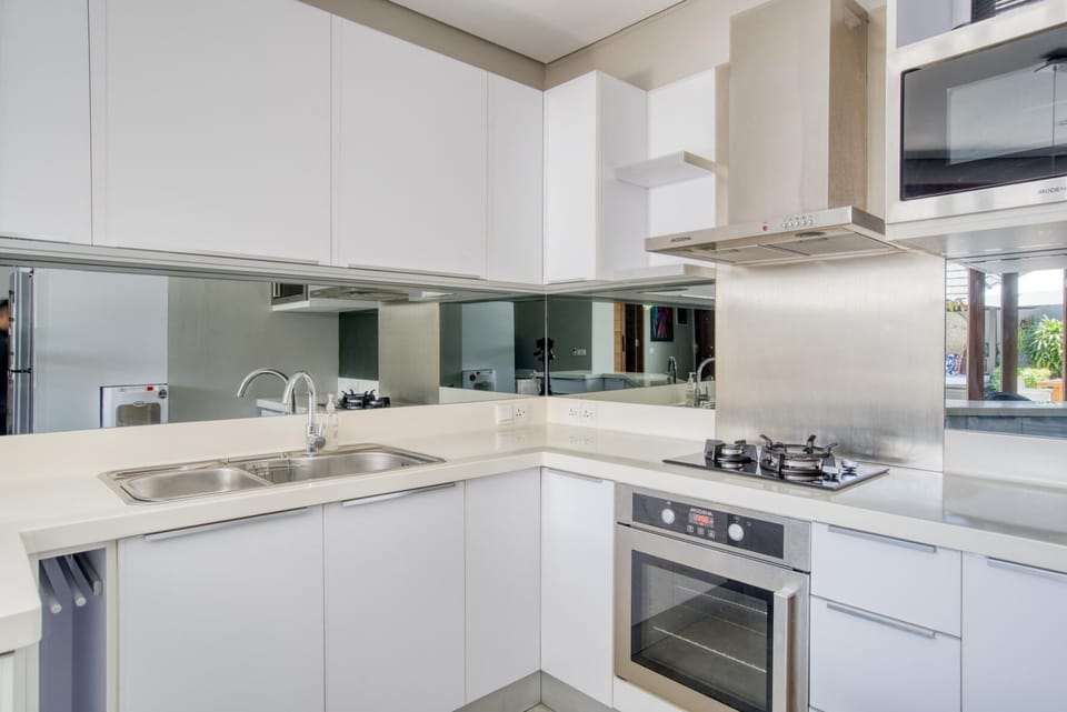 2-Bedroom Kejora 15a, Luxury Beachfront Villa (32)