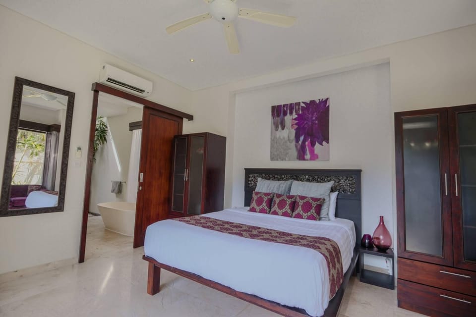 Athena 2 – One-Bedroom Romantic Pool Villa (1380)