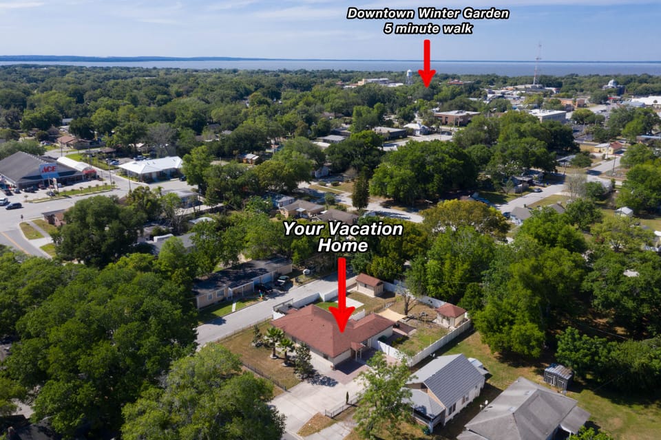 Aerial view showing distance to downtown Winter Garden