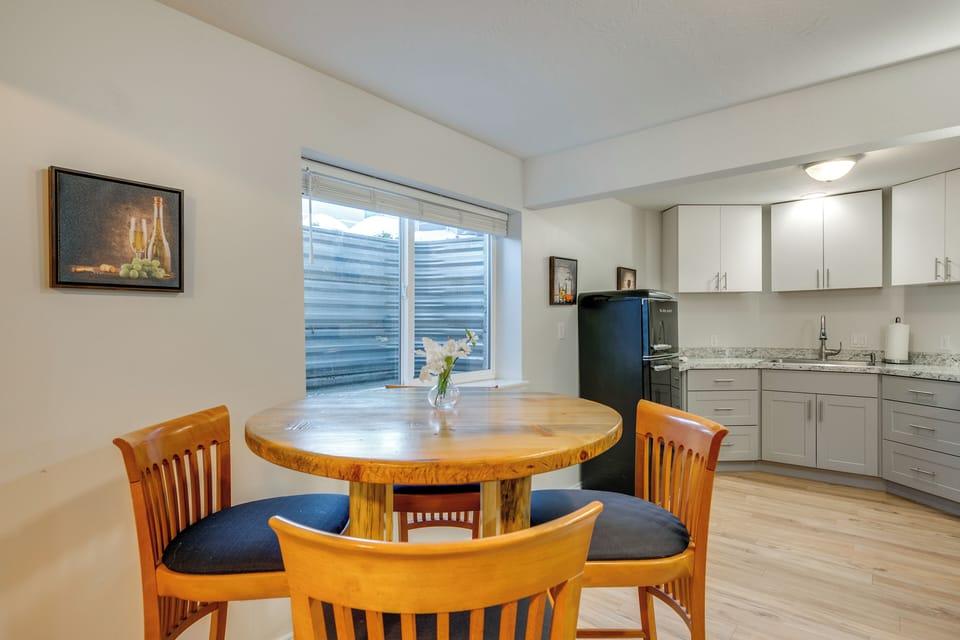Dining Area | Dishware & Glassware