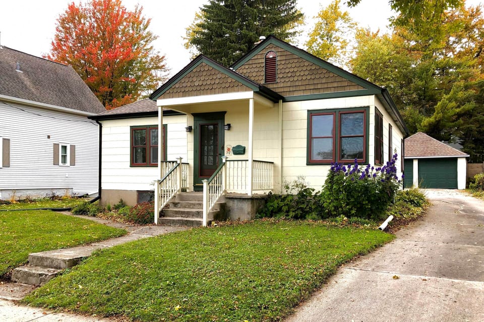 This 2-bedroom, 1-bath home resides in the small town of Cedarburg!