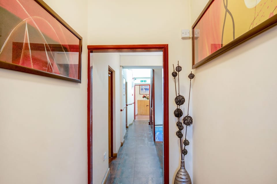 Entrance / Reception