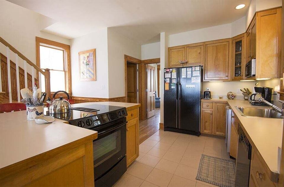 Jenn-Air cooktop/stove, icemaker, refridgerator, and dishwasher.