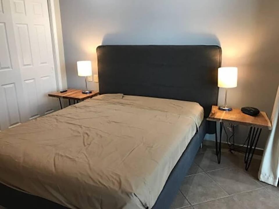 Bedroom (1)