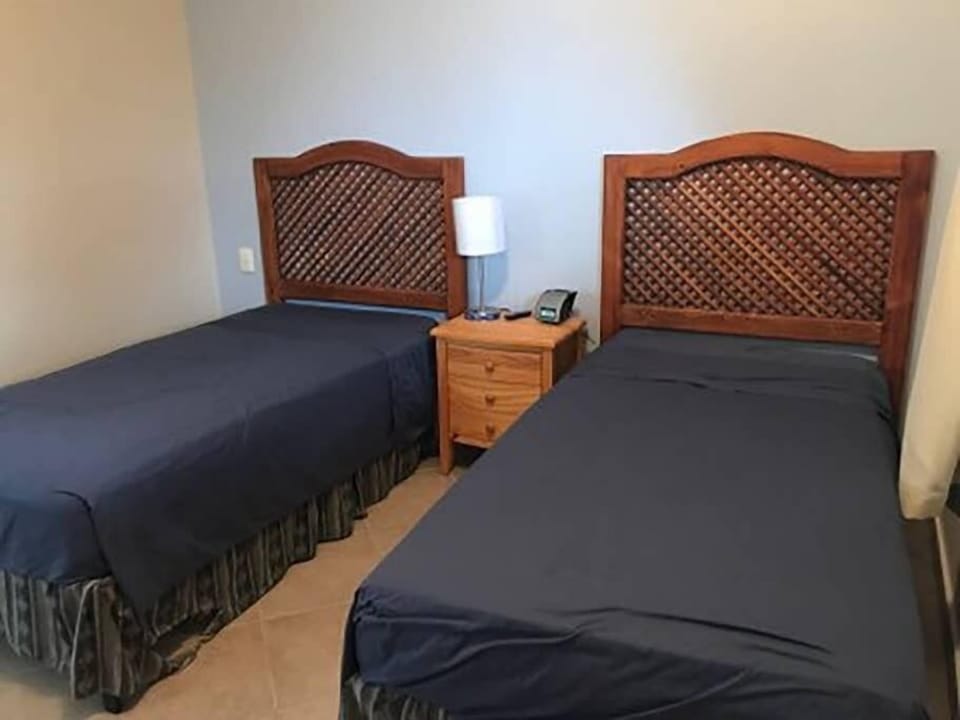 Bedroom (2)