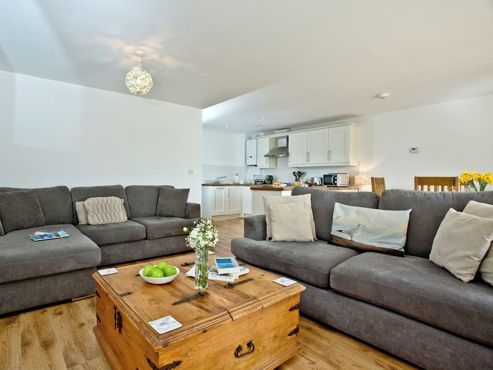 Spacious open plan living space | 3 Harbour View, Newquay
